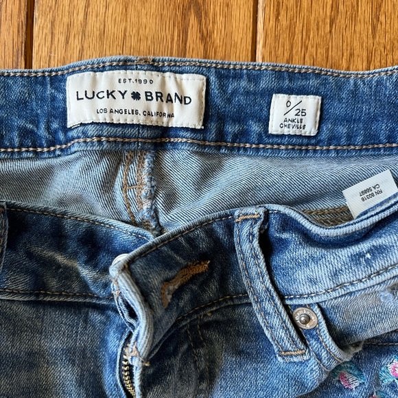Y2k Girlies Lucky Brand Floral Embroidered Jeans - Picture 3 of 4